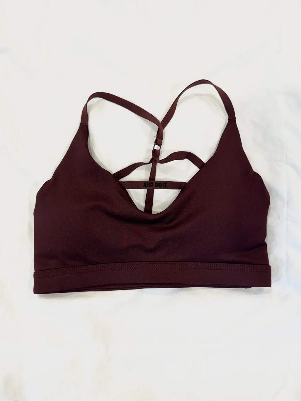 Nike Size Small Women’s Strappy Sports Bra in Burgundy